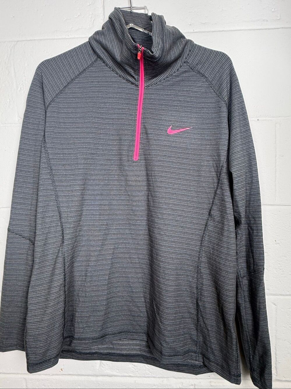 Nike Golf Dri-FIT Women’s Quarter Zip Pullover XL Gray Pink Michigan State Spart